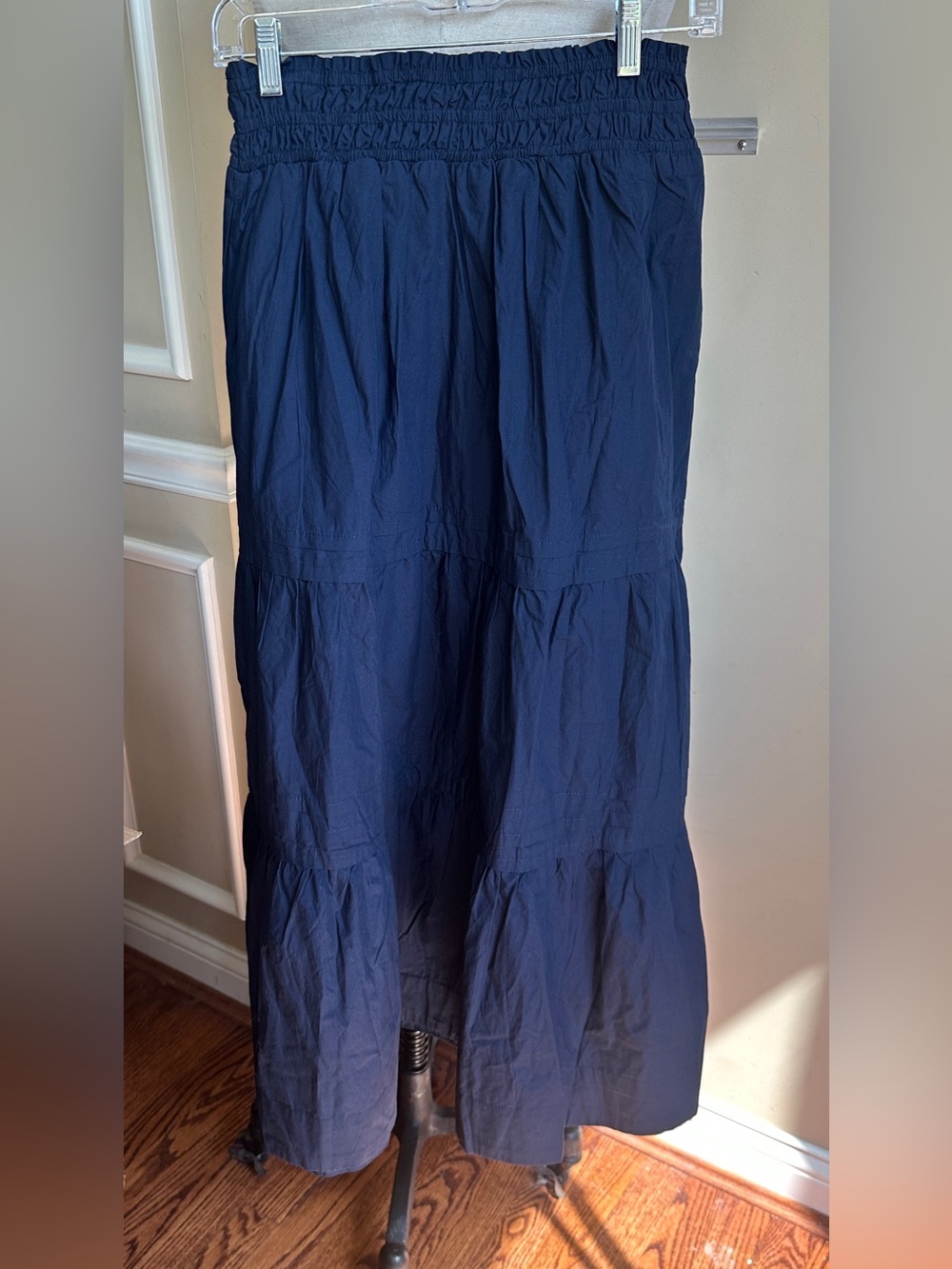NWT Quince 100% Organic Cotton Poplin Tiered Navy Blue Maxi Skirt, Medium - Picture 5 of 8